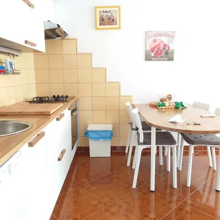 Apartman Ema Apartment